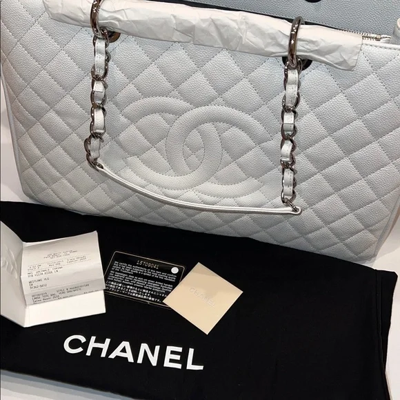❤️NWT CHANEL GRAND SHOPPING BAG IN CAVIAR WHITE LEATHER WITH SILVER HARDWARE - Picture 13 of 17